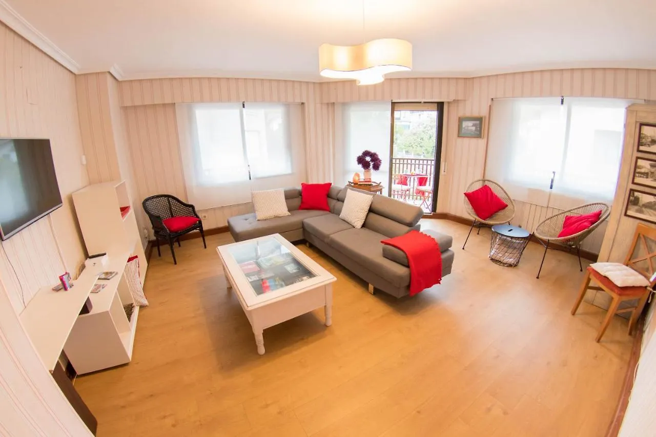 Itzurun Etxea Apartment Zumaia